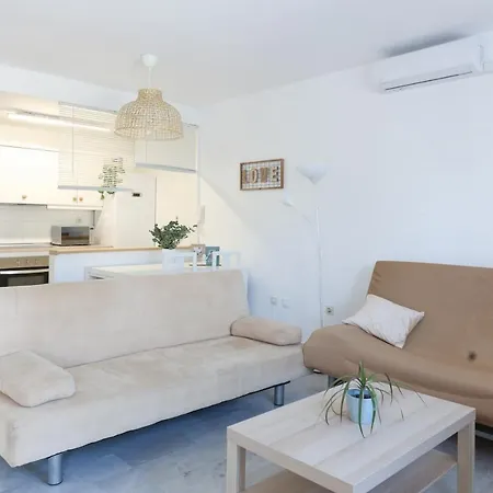 El Castillo Del Sol شقة فوينخيرولا